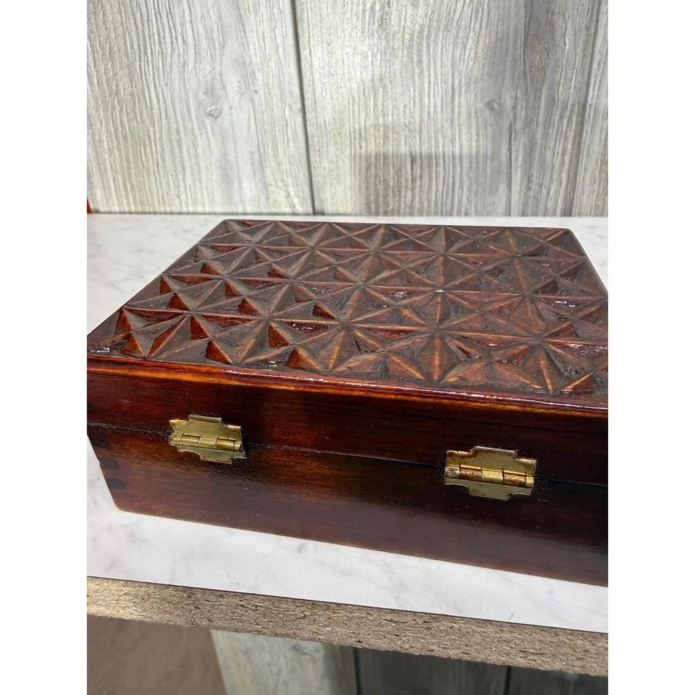 Vintage Hand Carved Wooden Trinket Box Geometric Starburst Design Dark Wood